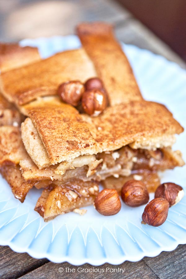 Apple Cobbler Recipe (With Hazelnuts)