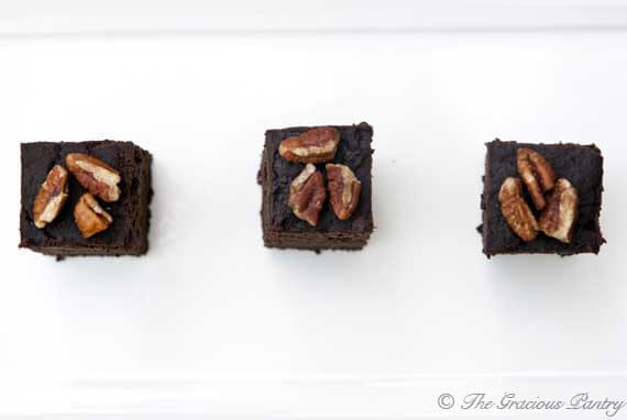 Clean Eating Slow Cooker Brownies Recipe