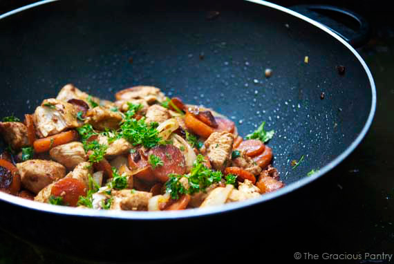 Clean Eating Wok-Style Garlic Chicken & Carrots Recipe