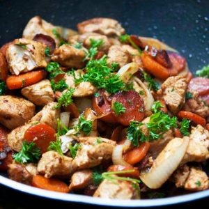 Clean Eating Wok-Style Garlic Chicken & Carrots Recipe