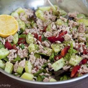 Clean Eating Fresh Greens & Tuna Salad