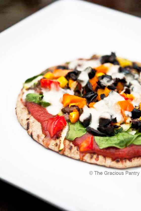 Clean Eating Whole Grain Pita Pizza Recipe