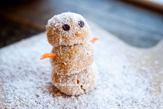 Clean Eating Energy Ball Snowmen