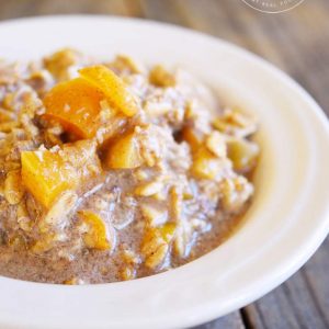 Apricot Overnight Oats ⋆ 5 Minutes to Prep for Breakfast on the Go!