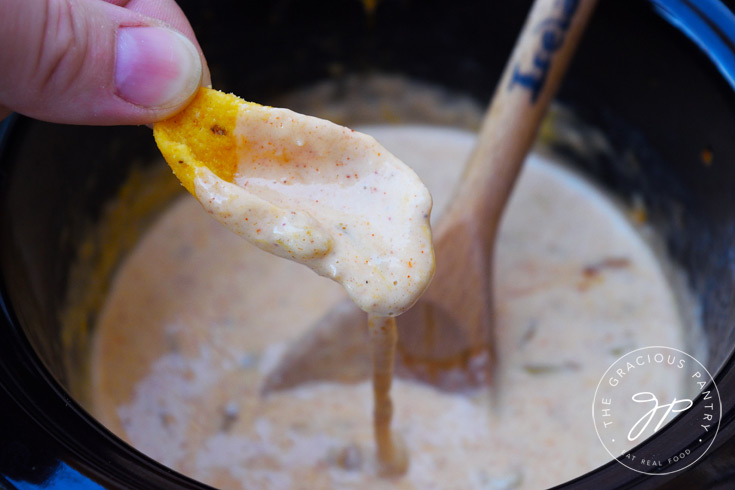 Clean Eating Chili Con Queso Dip Recipe Is So Delicious