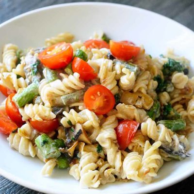 Clean Eating Cashew Alfredo Vegetable Pasta Recipe