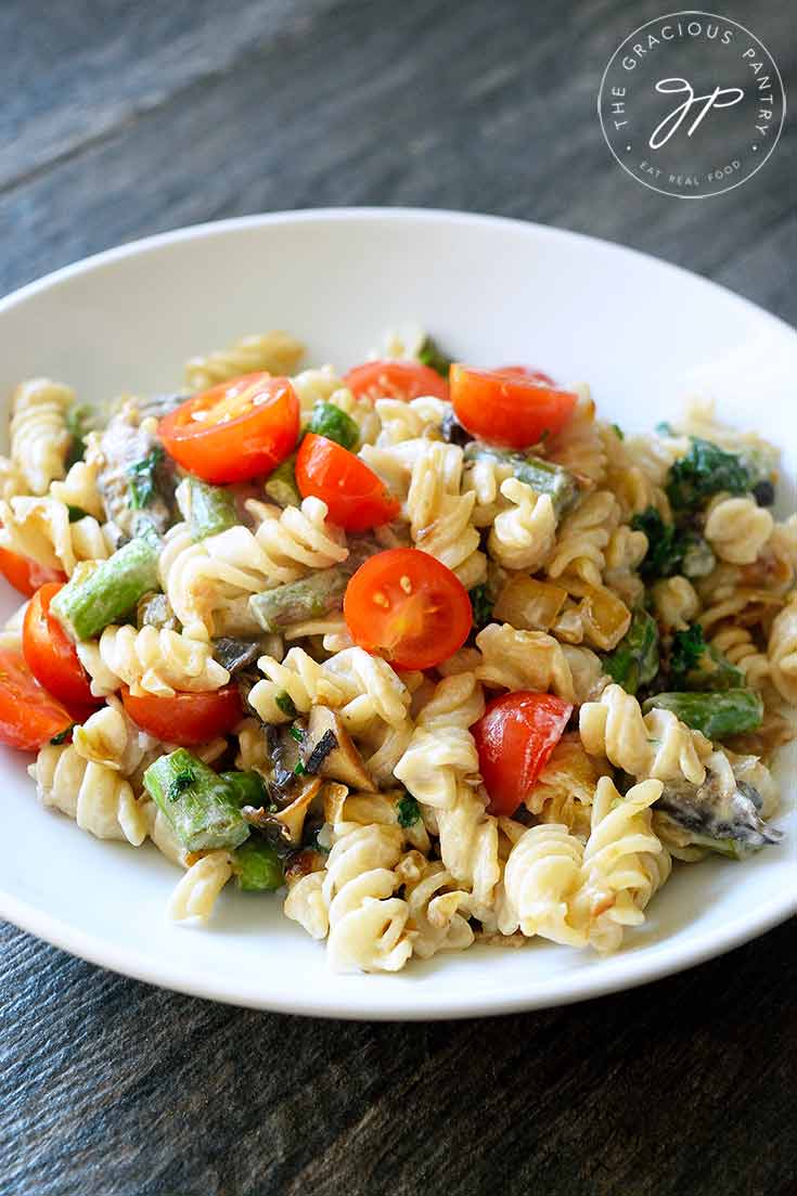 Clean Eating Cashew Alfredo Vegetable Pasta Recipe