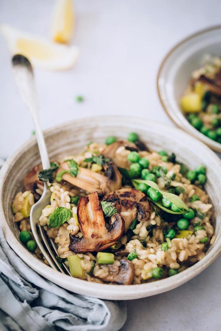 A bowl of vegan mushroom risotto.