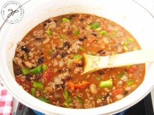 A pot of finished beef chili.
