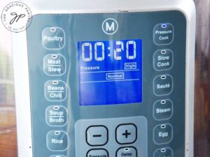 Cook the chicken for 20 minutes in the Instant Pot.