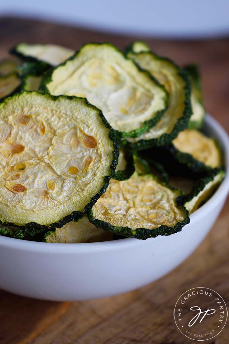 How To Dehydrate Zucchini-Sliced & Cubed - Food Storage Moms