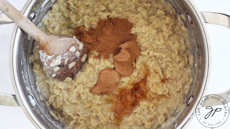 Peanut Butter Oatmeal Recipe (Stovetop or Microwave)