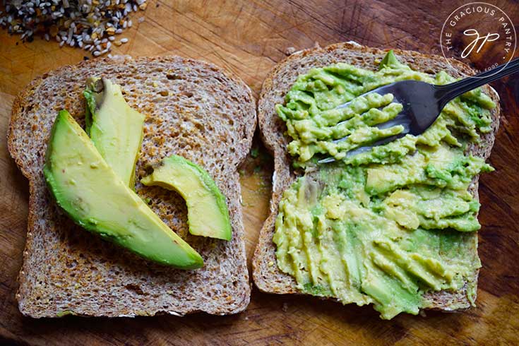 Loaded Everything Bagel Seasoning Avocado Toast - Cooking with Cocktail  Rings