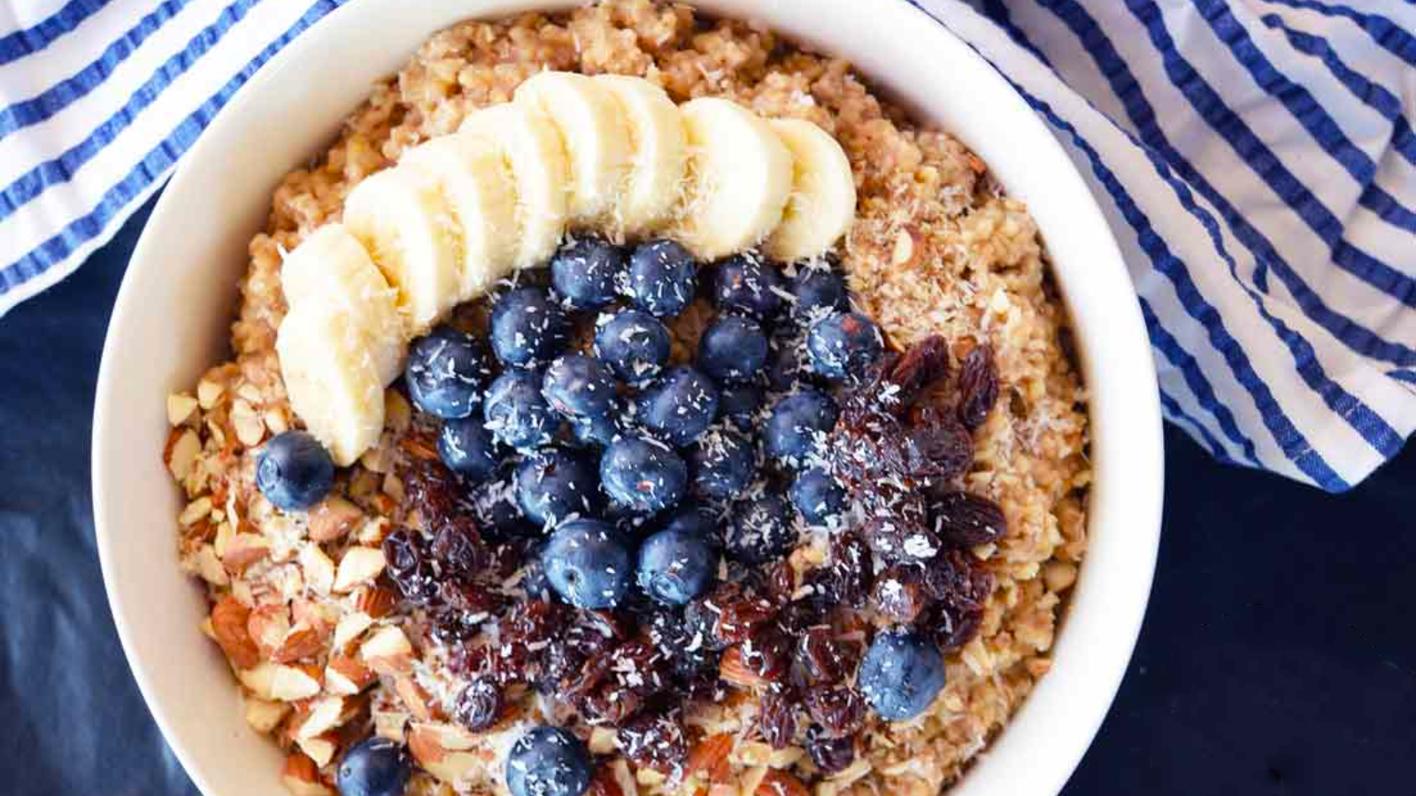 17 Comforting Oatmeal Recipes For Winter Mornings
