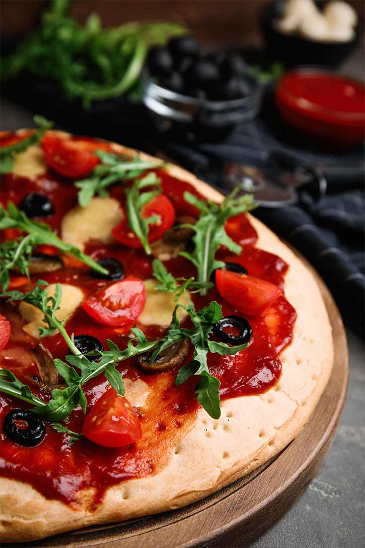 Pita Pizza Recipes for Fast and Easy Dinners