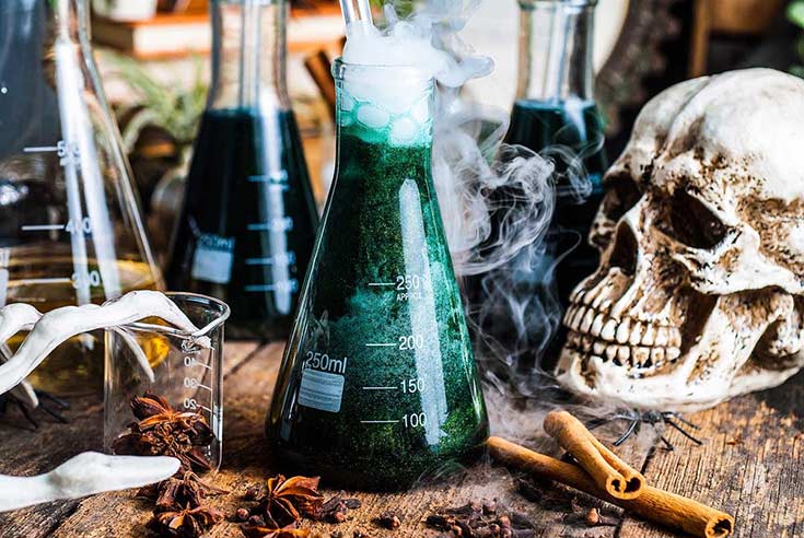 10 Bubbly Brews To Make In Your Cauldron This Halloween
