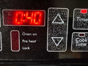 An oven timer display panel set to 40 minutes.
