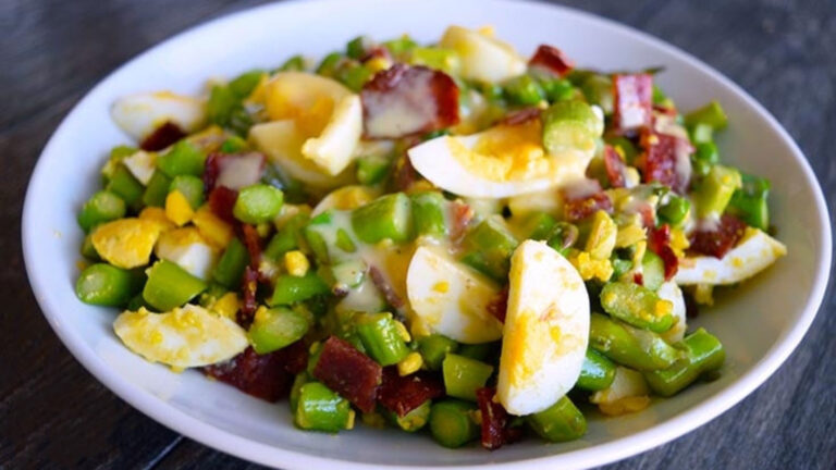 15 Lunch Salads You’ll Love
