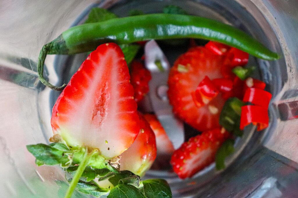 Spicy Strawberry Mocktailingredients in a blender.