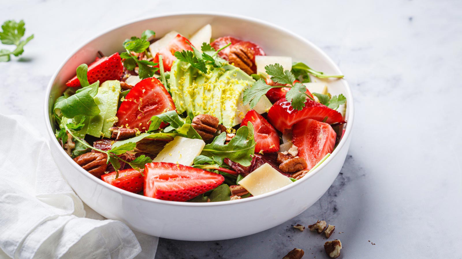 Strawberry and avocado salad. Summer salad recipe.