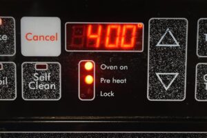 400 degrees set on an oven display.