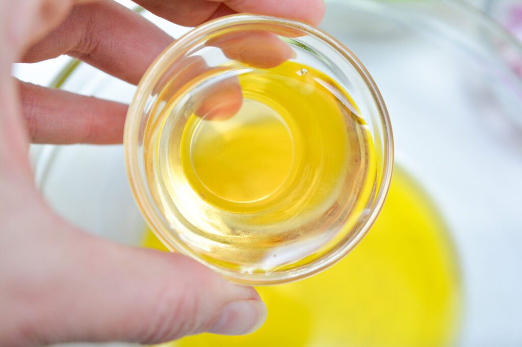 Oil in a small bowl.