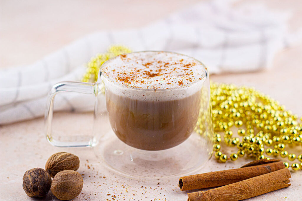 A finished nutmeg latte in a mug.