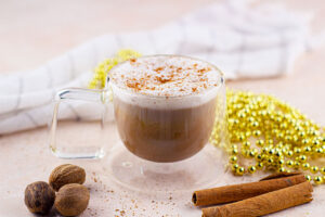 A finished nutmeg latte in a mug.