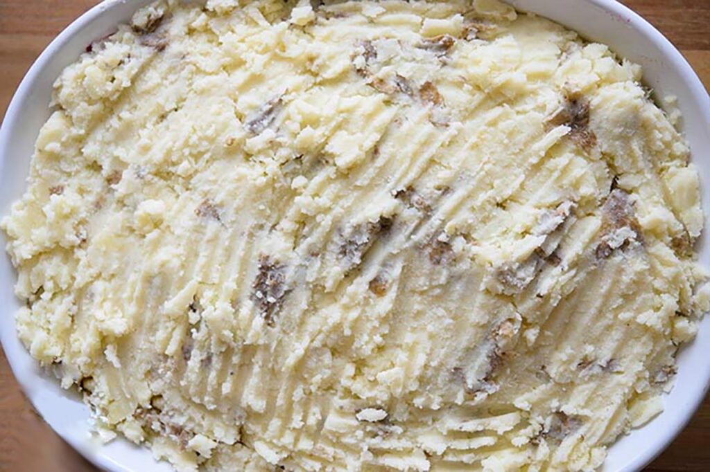 The final or top layer of this easy shepherd's pie recipe should be the mashed potatoes.